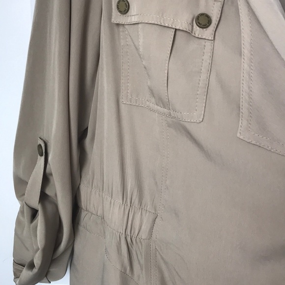 Lightweight jacket - Picture 3 of 5